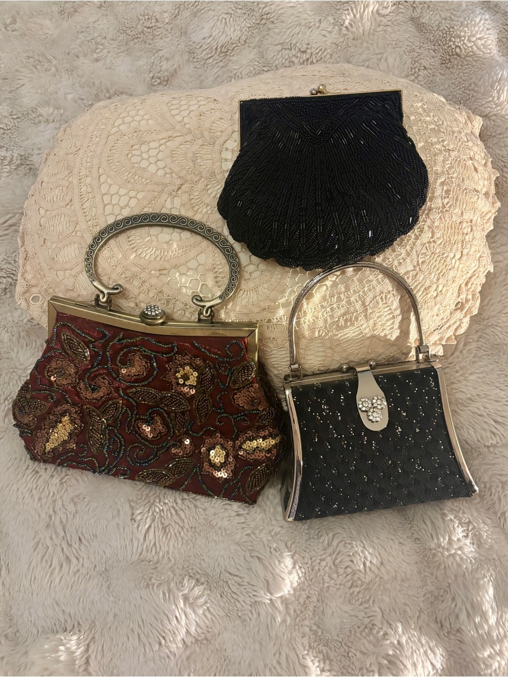 Black Beaded Evening Frame Clutch - Classic Women's Wristlet
